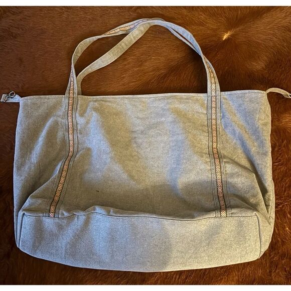 America & Beyond GARGOYLE EMBELLISHED GRAY HAND BEADED TOTE - Picture 7 of 9